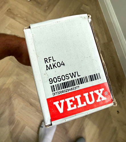 Velux mk04 translucent roller - velux,