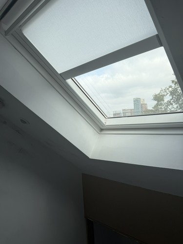 Velux 1028 electric blind - velux,